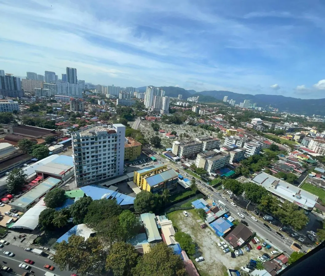 New Georgetown Instagramable 2Br Homestay For 10Pax 无敌美景两房民宿 Beacon Executive Suite 马来西亚