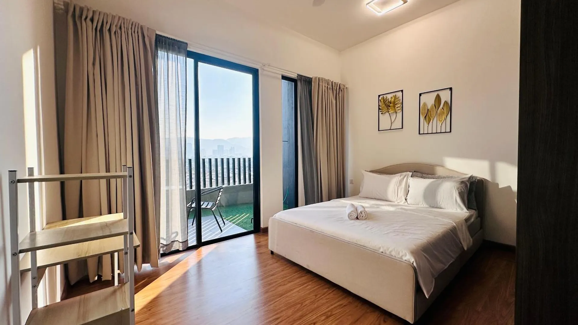 New Georgetown Instagramable 2Br Homestay For 10Pax 无敌美景两房民宿 Beacon Executive Suite 0*, 乔治敦 马来西亚