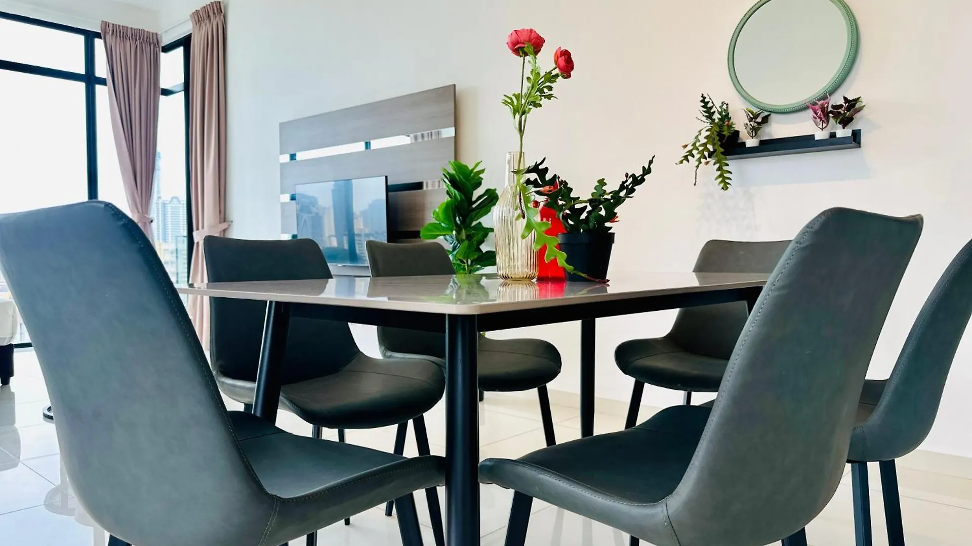 New Georgetown Instagramable 2Br Homestay For 10Pax 无敌美景两房民宿 Beacon Executive Suite 马来西亚