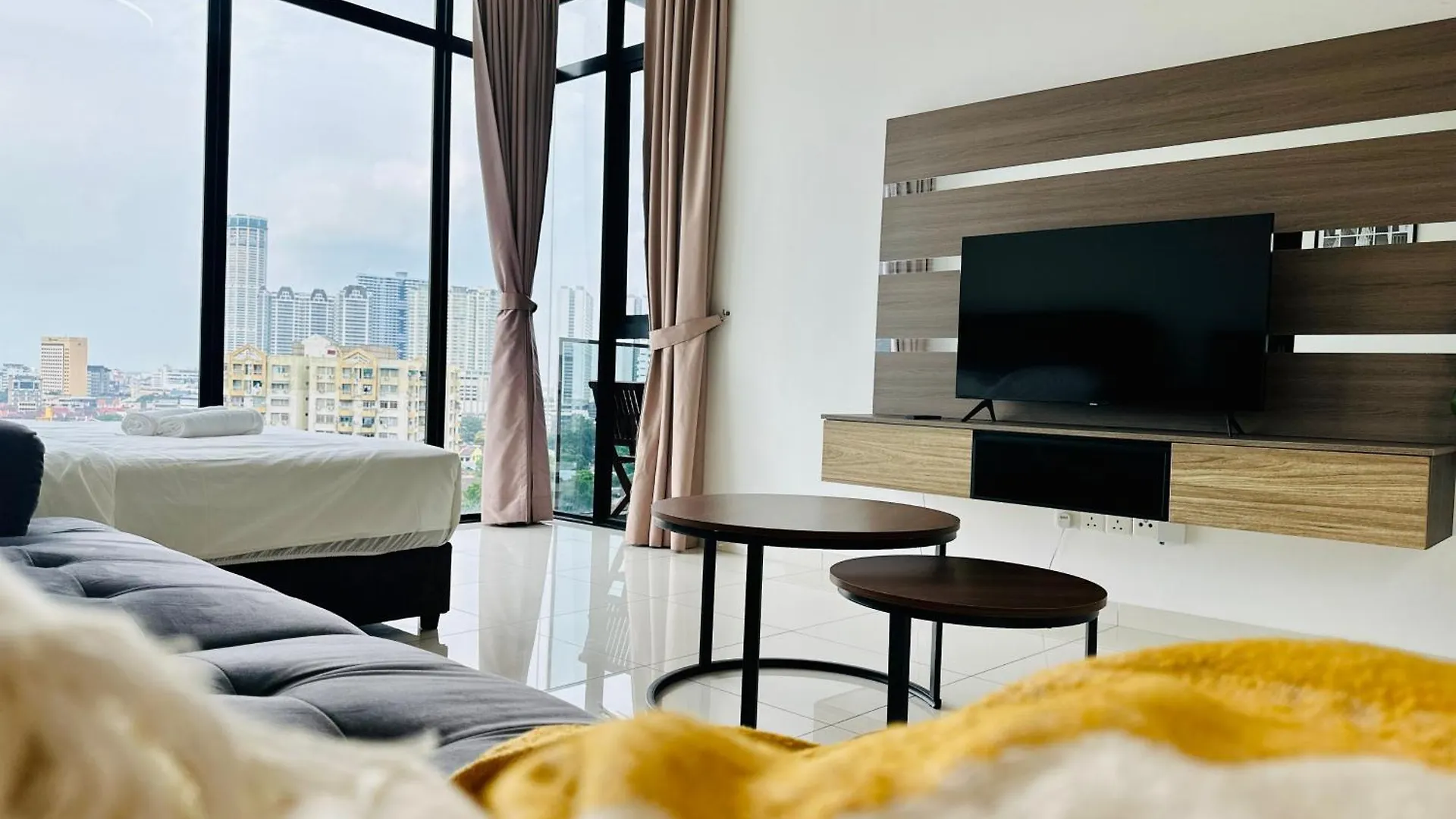 New Georgetown Instagramable 2Br Homestay For 10Pax 无敌美景两房民宿 Beacon Executive Suite 0*, 乔治敦 马来西亚
